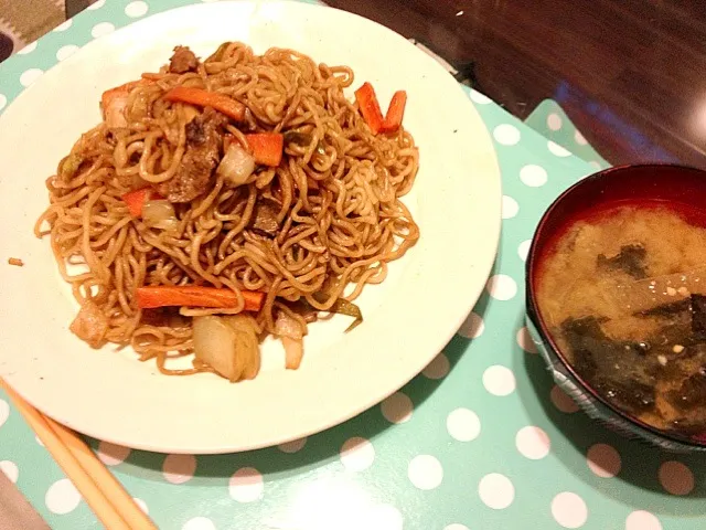 焼きそば、味噌汁|なおさん