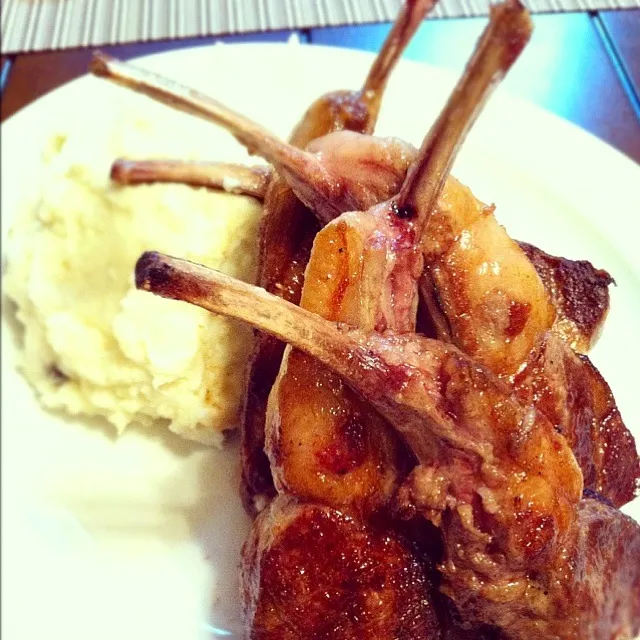 Lamb and garlic mashed potatoes|Adriana Munozさん