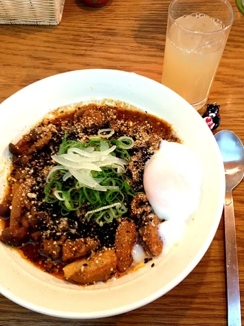 スパイシーブタ丼、カレー味で(≧▽≦)|大阪カレー部長さん