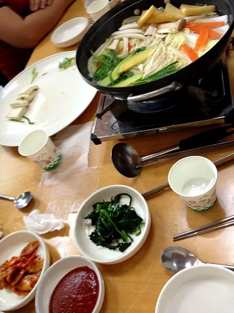 Something like steamboat 🍲   #🇰🇷|Chu Yingさん