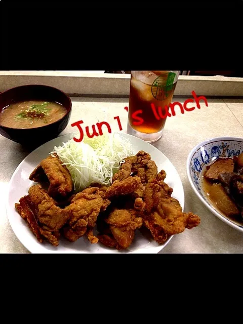 鶏の唐揚げカレー味・鶏だし味噌汁・サービスおでん|中さんさん