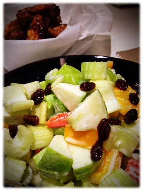 Apple and celery salad with yogurt mayo dressing and rum-soaked raisin|Evelyn Chiuさん