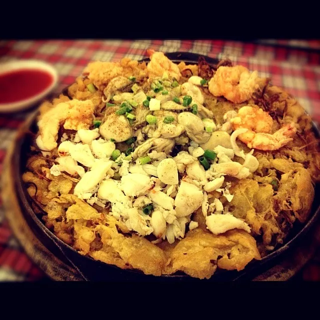 Fried mix sea food ออส่วนกะทะร้อน|sanさん