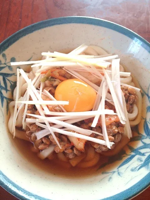 Snapdishの料理写真:キムチ納豆うどん|みくさん