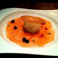 Cantaloupe strips with vanilla ice cream|vincent lohさん