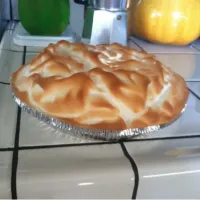 Lemon mirange pie|kristen mcgraneさん