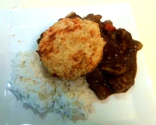 Indian curry with oven-baked crispy Croquette on top|Lee Annさん