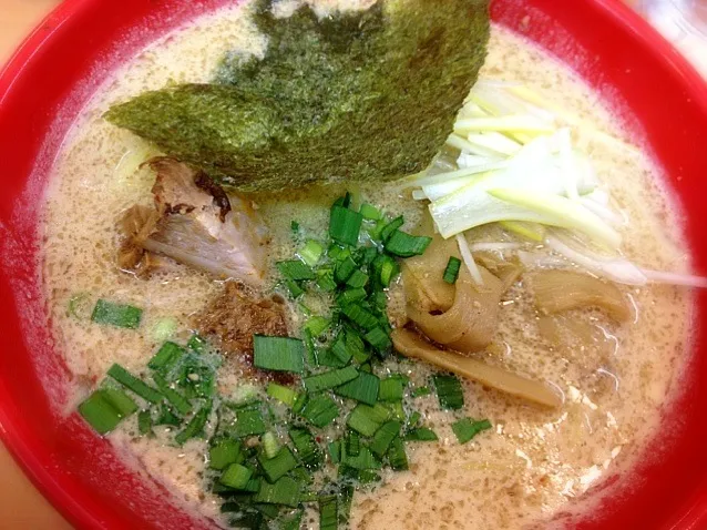 魚鶏豚骨味噌ラーメン|タンクさん