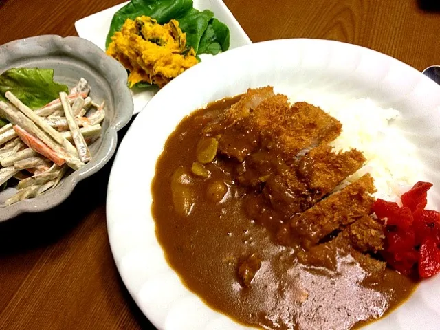 カツカレー、ごぼうサラダ、かぼちゃサラダ♡|とんちゃんさん