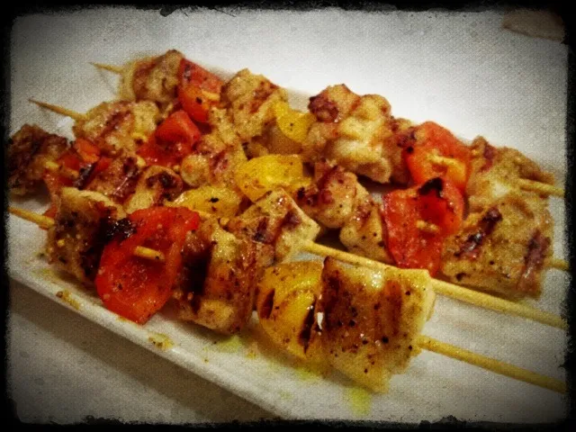 Snapdishの料理写真:Cumin chicken skewer|Evelyn Chiuさん