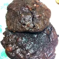 Snapdishの料理写真:Dark Chocolate and Macadamia Cookies|La Laineさん