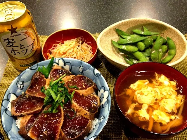 鰹のタタキ丼、かき玉汁、中華サラダ、枝豆|masakoさん