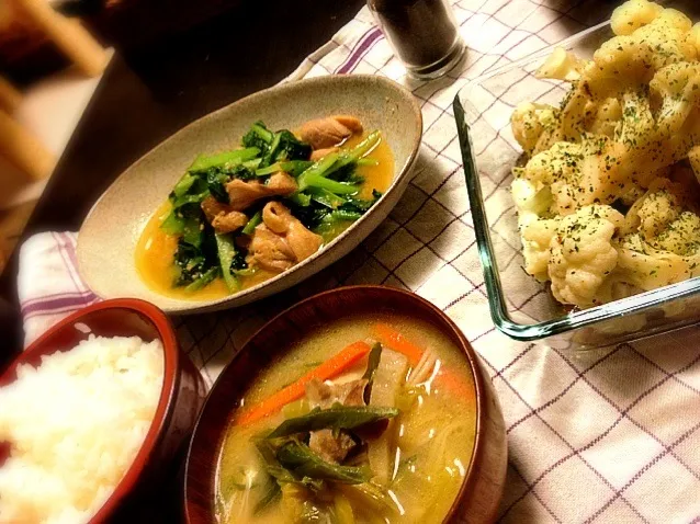 鳥肉の金山寺味噌漬けと小松菜の炒め煮、ほか|aveeさん