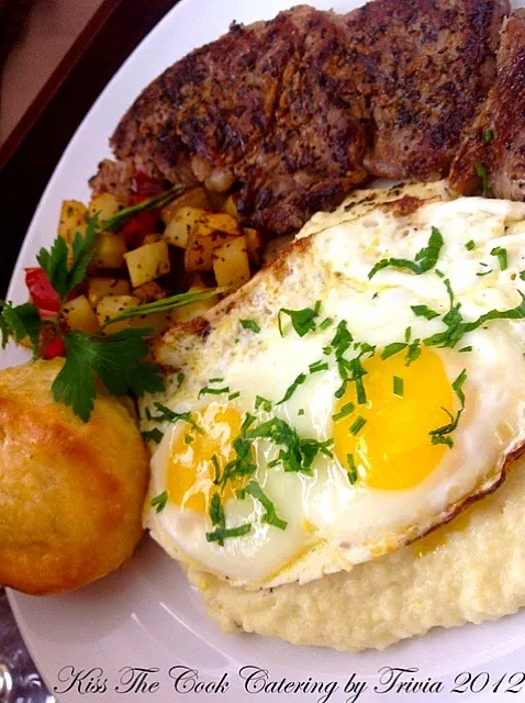 Texas Style Steak, Eggs and Grits❤|Taste-New Americanさん