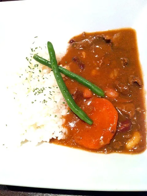 Snapdishの料理写真:牛スジと4種豆のカレー|Yukaさん