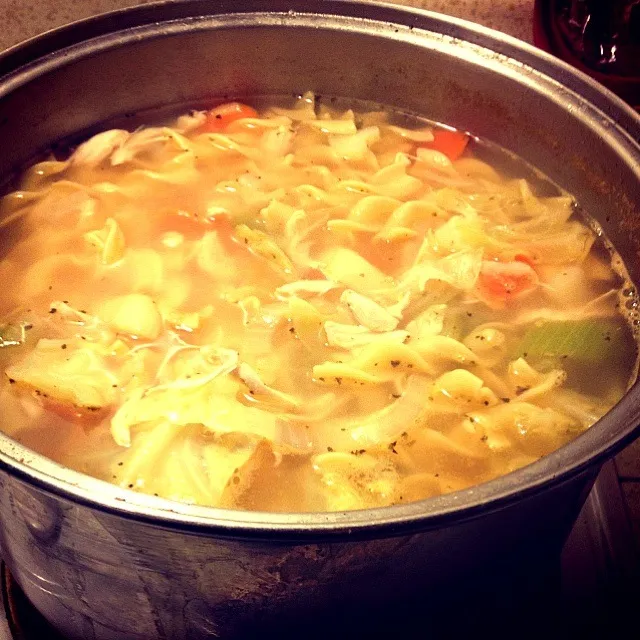 Chicken Noodle Soup 😌|Evalinaさん