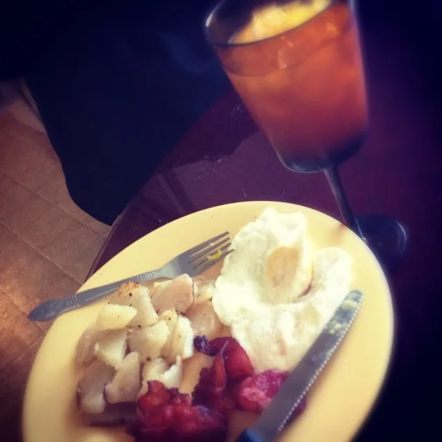 Potatoes eggs and bacon! Favorite meal of the day|Evalinaさん