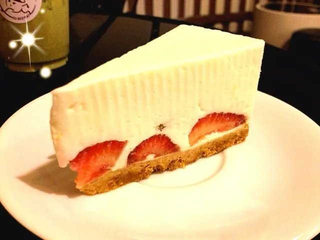 Fresh strawberry cheesecake|Watashiさん