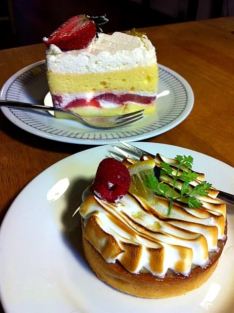 Strawberry shortcake and lemon tart|karen limさん