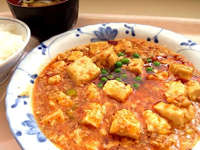 今日の社食は豆腐の四川風旨450円。麻婆豆腐では無いらしい。|ルーア・ブランカさん