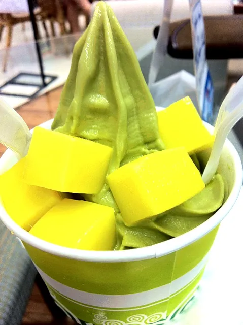 greentea Icecream with Mango pudding|Jongcharoenkarnさん