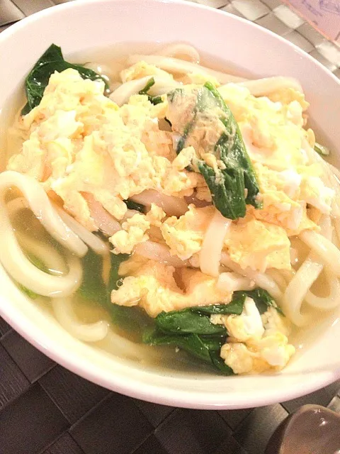 卵とほうれん草の生姜うどん|リッチーさん