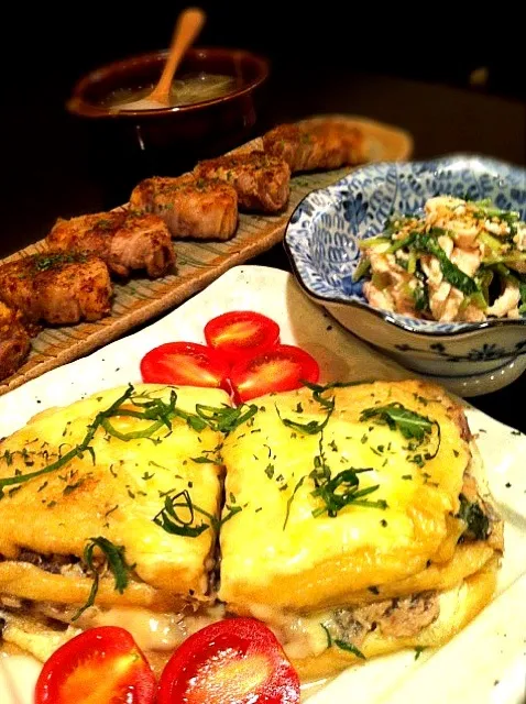 Jun1さんの鯖缶と油揚げラザニア風😋akarincoyuiさんの三つ葉ササミ明太マヨサラダ😋蓮根豚マスタード焼き😋鶏すーぷ|ちっきーさん