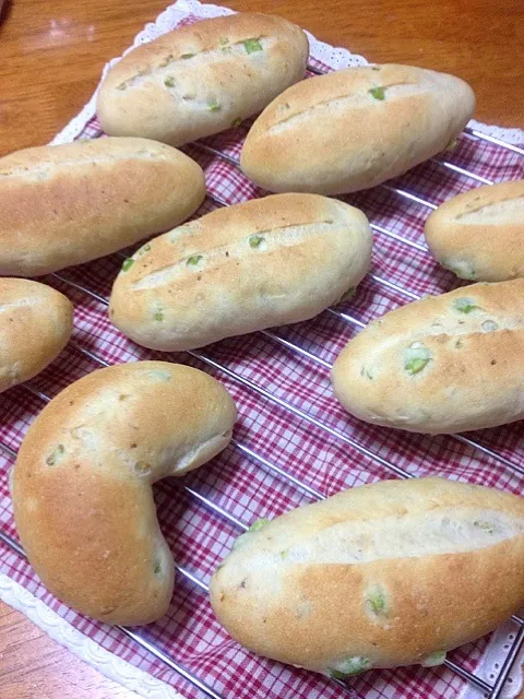 アンチョビと枝豆のパン|Yukariさん