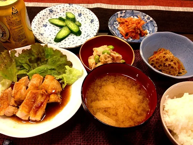 鳥の照り焼き、キンピラ蓮根、枝豆のポテトサラダ、にらともやしのお味噌汁|masakoさん