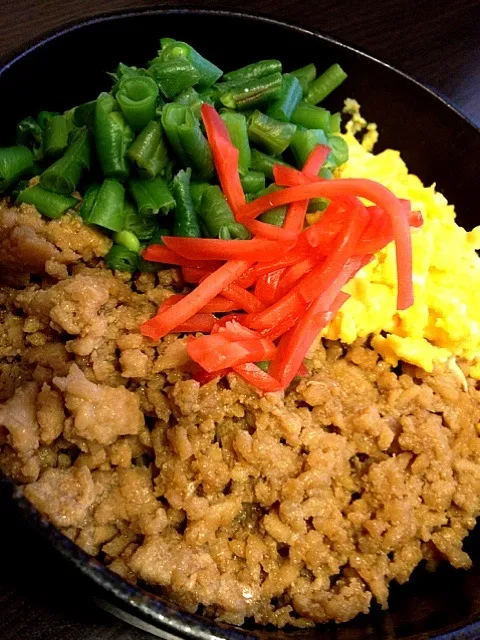 そぼろ丼|さゆりんさん