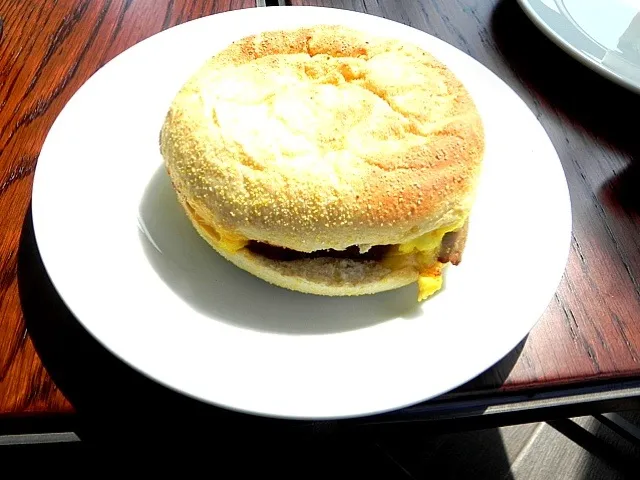 Snapdishの料理写真:Spam Black Pepper, Egg and Cheddar Cheese on Cornmeal Bread|iamfem05さん