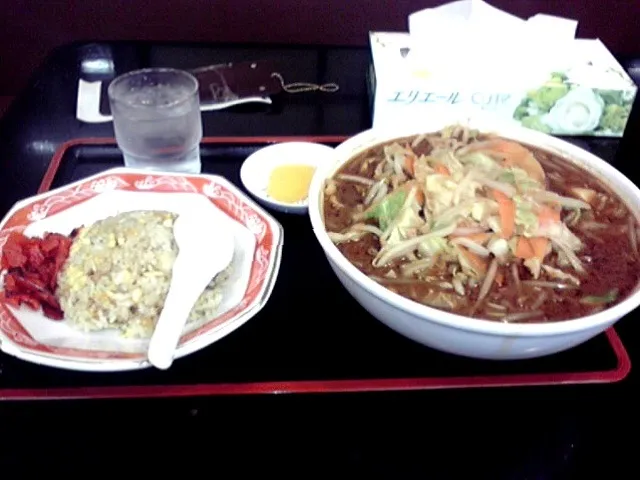 味噌ラーメン＋半炒飯|タンクさん