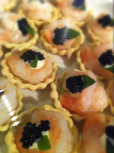 Shrimp avocado tartlet|Pim Patanasuthikulさん