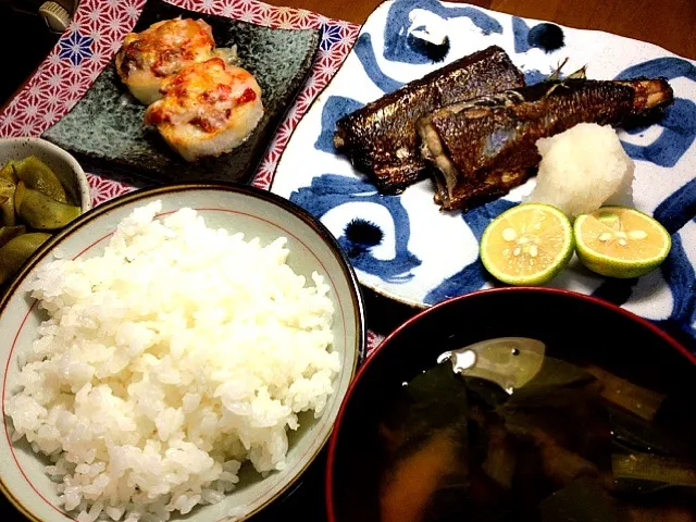 Snapdishの料理写真:さんま塩焼き定食|サクラさん