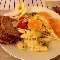 Snapdishの料理写真:Chicory salad with braun bread|orchid deeさん