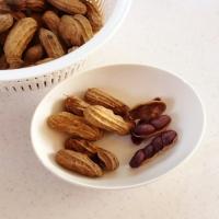 茹でピーナッツ(黒)