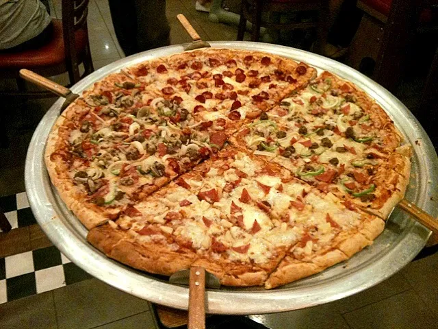 32" inched Pizza|Mariano Ngさん