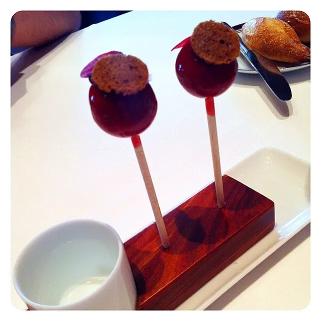 Raspberry coating foie gra @ Amber restaurant, HK|bさん