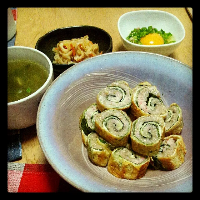 うすあげロール煮、切り干し大根煮、納豆、ベーコンスープ|りかさん