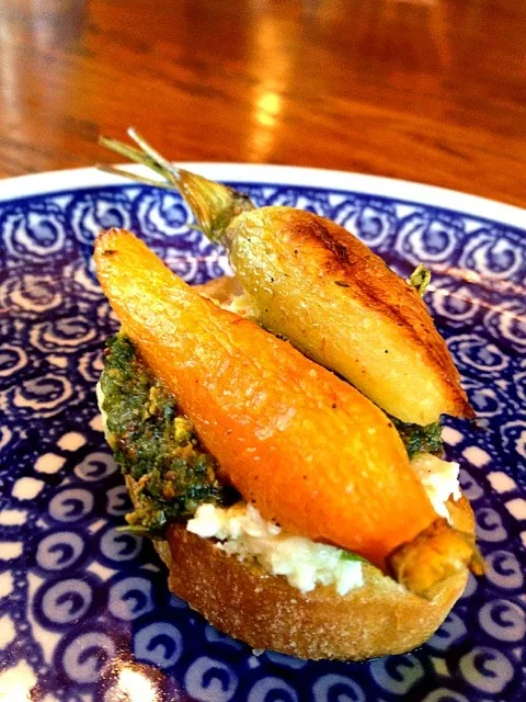 Snapdishの料理写真:Arugula pumpkin seed pesto, roasted carrot crostini|Matthew Cashenさん