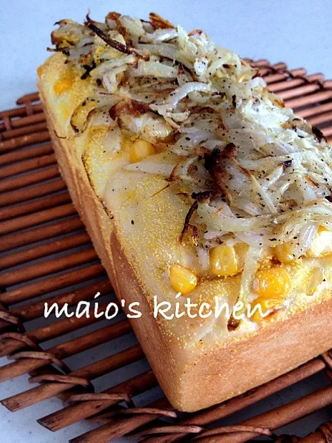 ☆ごろごろコーン＆オニオンブレッド☆|おかちまいさん