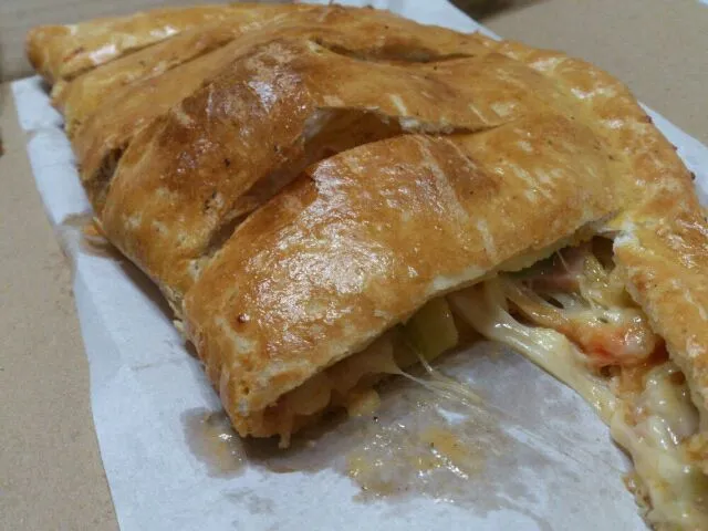 Ham & Cheese Calzone|JeiFerさん