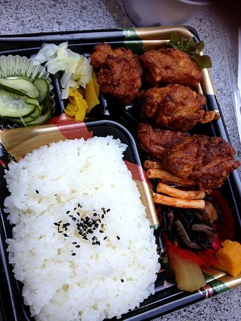 京都 organic 芽の唐揚げ弁当|久世紗英子さん