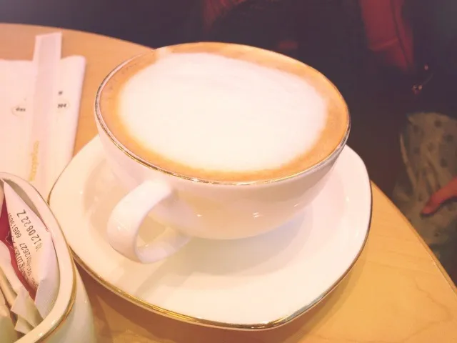 Snapdishの料理写真:Cappuccino in Haagen-Dazs|Vanelさん