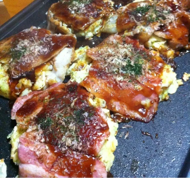 Snapdishの料理写真:Okonomiyaki|Wani - A. ユキオさん