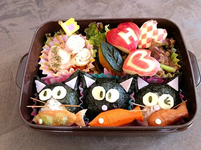 Snapdishの料理写真:猫ちゃん弁当( ´ ▽ ` )ﾉ|Sasaさん