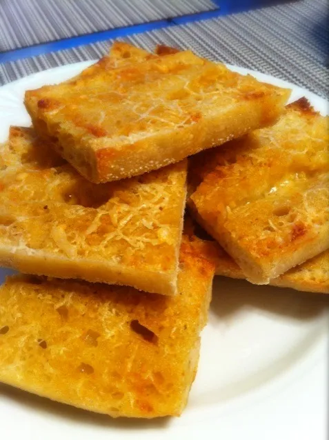 Garlic Cheese Bread|Adriana Munozさん