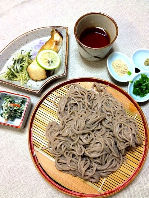 21時〜ざるそば の晩ご飯|さかぽんさん