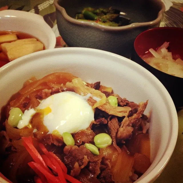 ダシダで牛丼・アスパラの和え物・大根のお味噌汁・長芋のお漬物|志野さん