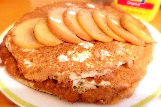 Oatmeal pancake with cinnamon apple|Misstyさん